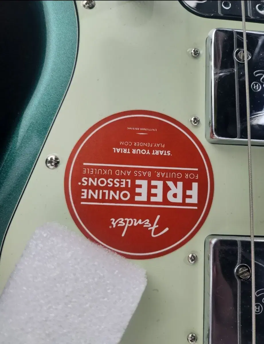 Squier by Fender Square 일렉트릭베이스 소프트